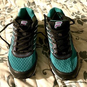 FILA Light Weight Cool Max Women's Walking Tennis Shoes (Like New)